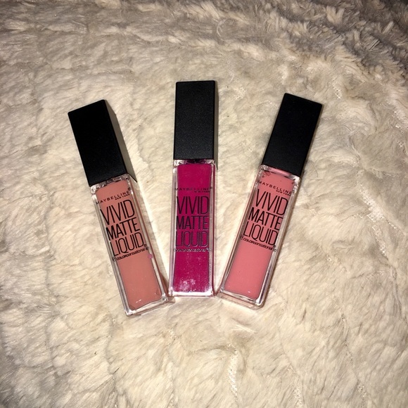 Free w/PurchaseNEW Maybelline Vivid Matte Liquid Lot Of 3 - Picture 1 of 4